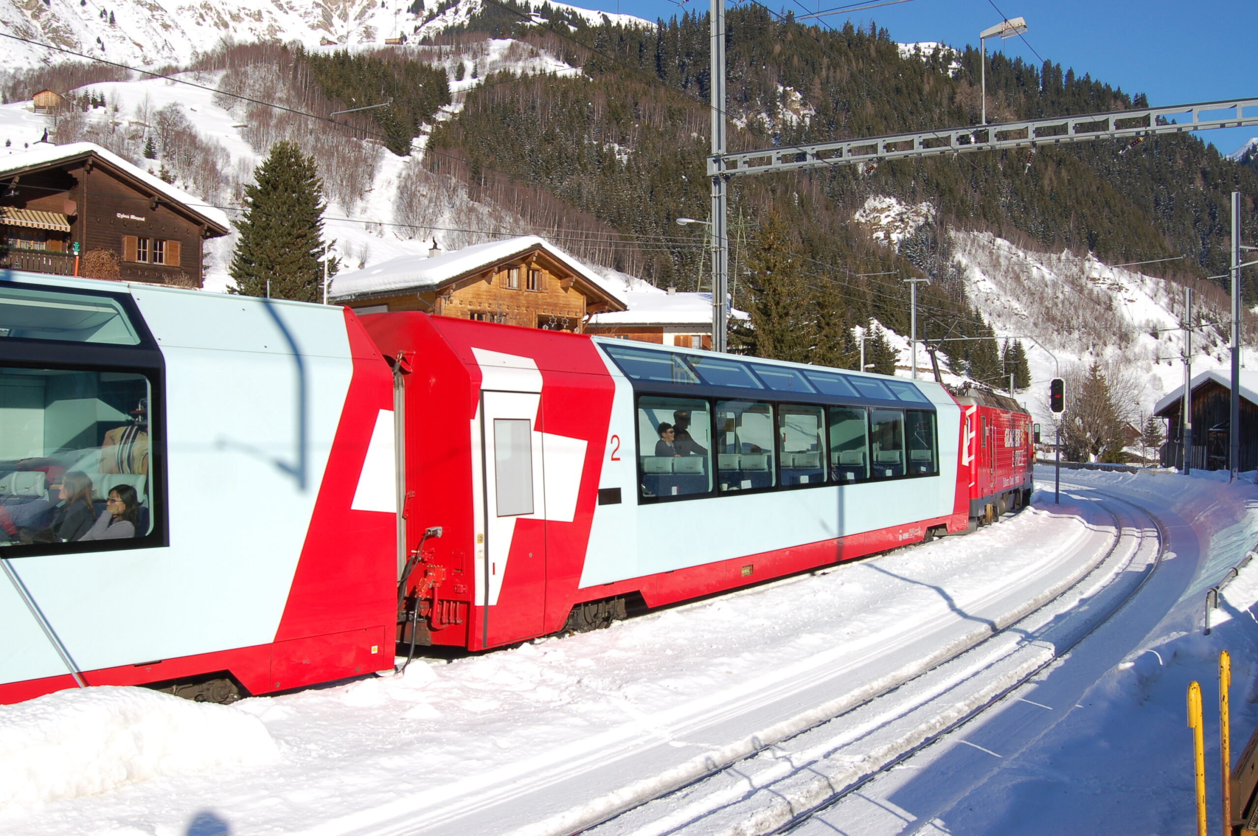 skifahren wallis skiurlkaub schweiz mit Zug
